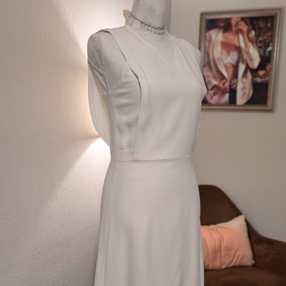 Theory Modern Contemporary Cream White Dress